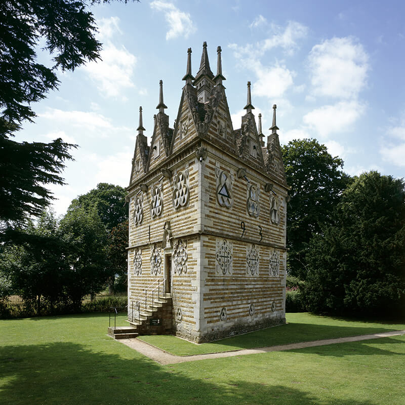 Rushton Triangular Lodge
